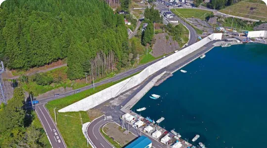 両石漁港海岸災害復旧（23災県第550号防潮堤その1）工事