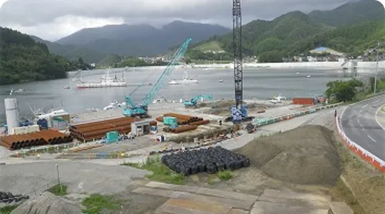 大船渡港永浜地区海岸防潮堤（その2）工事 